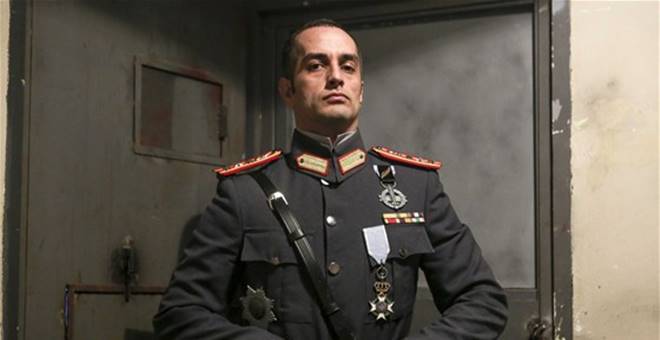 Tuğrul Tülek Kimdir? Nereli – Boyu – Yaşı – Dizileri – Ailesi 2