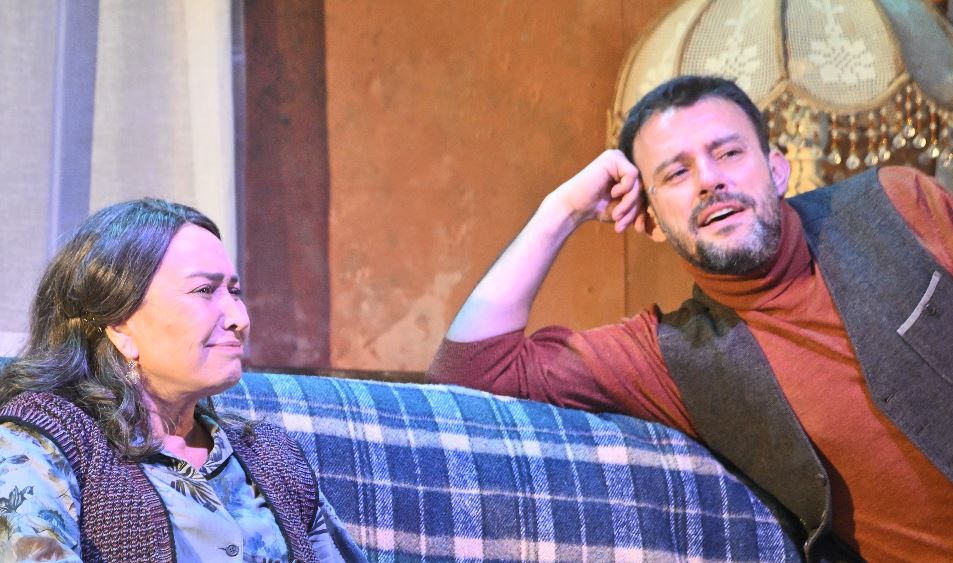 Sakıncalı Dizisi Çetin Eroğlu Kimdir? Salih Bademci Kaç Yaşında? Aslen Nereli, Eşi Kim? 7